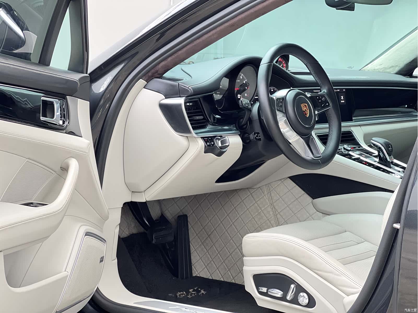 Porsche Panamera, 2018 4