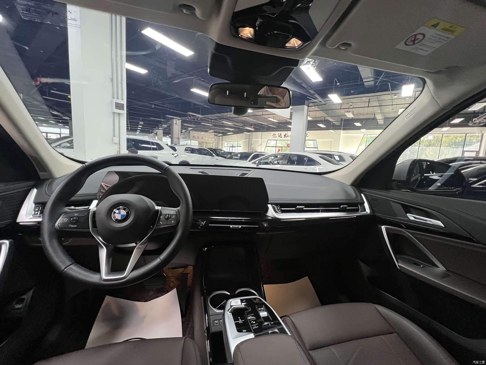 BMW X1, 2023 12