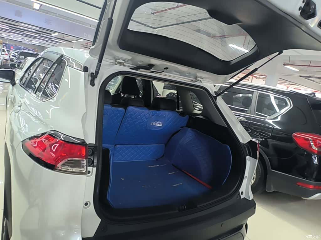 Toyota Frontlander, 2023 19