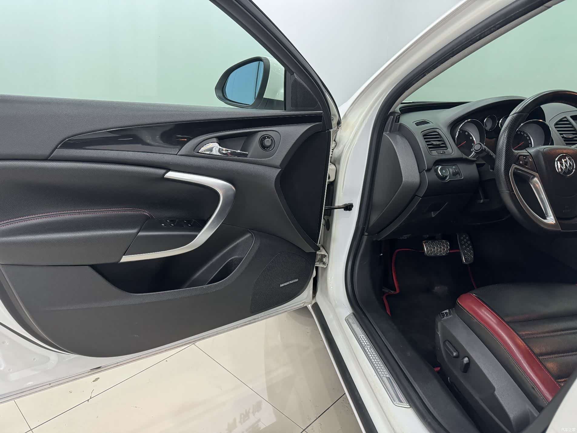 Buick Regal, 2012 все фото