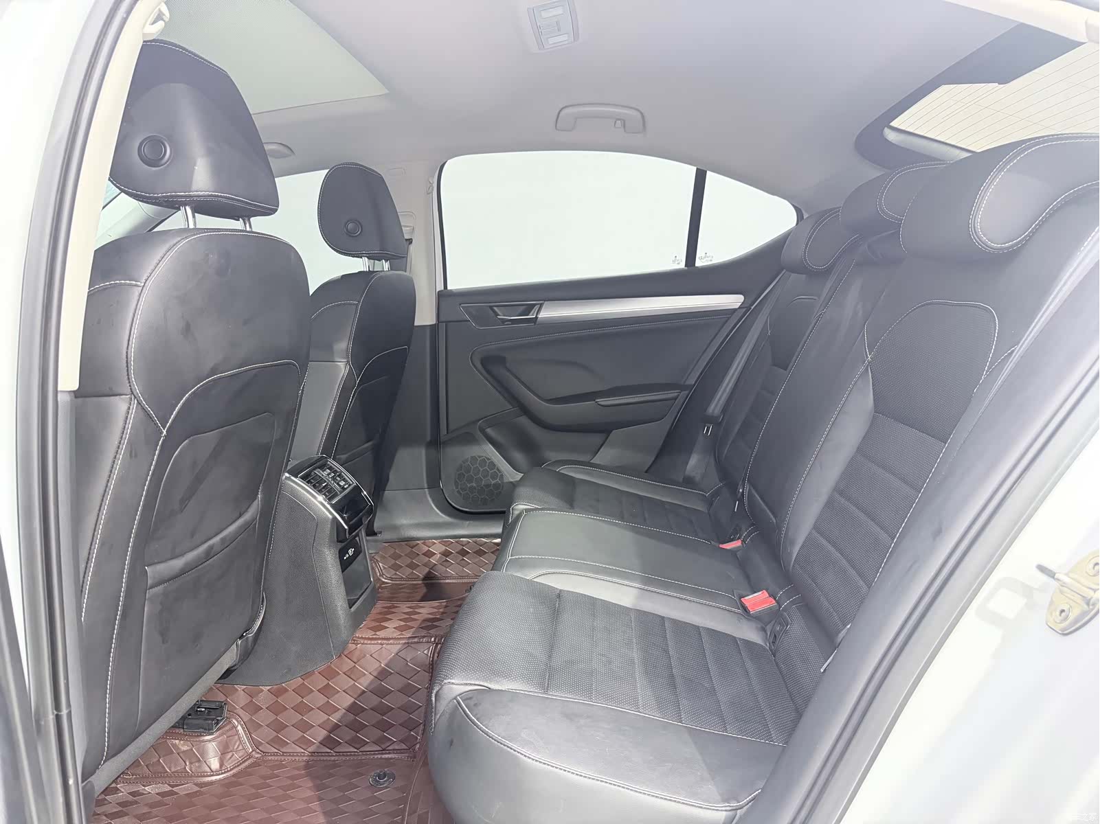 Skoda Superb, 2024 8