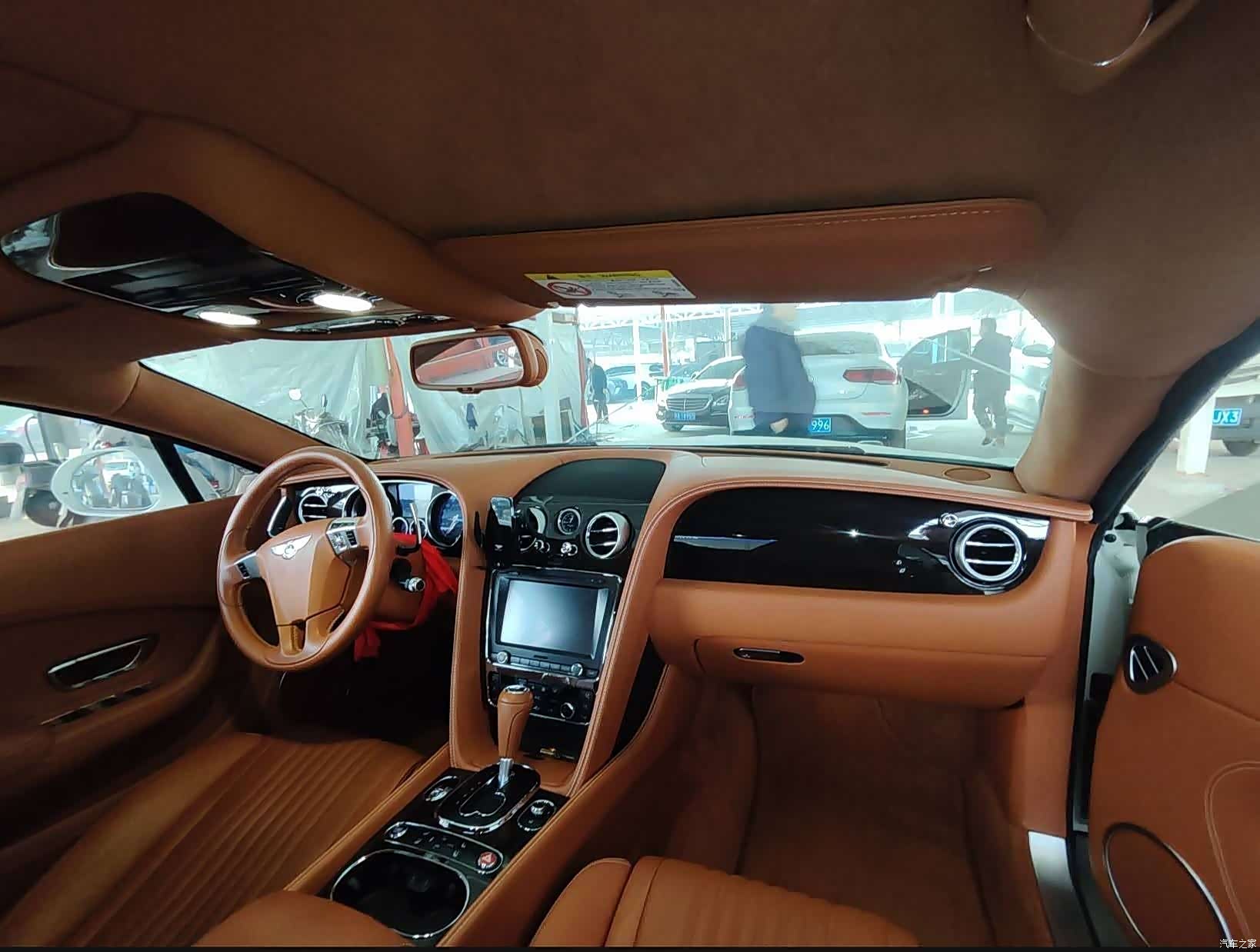 Bentley Continental GT, 2017 все фото
