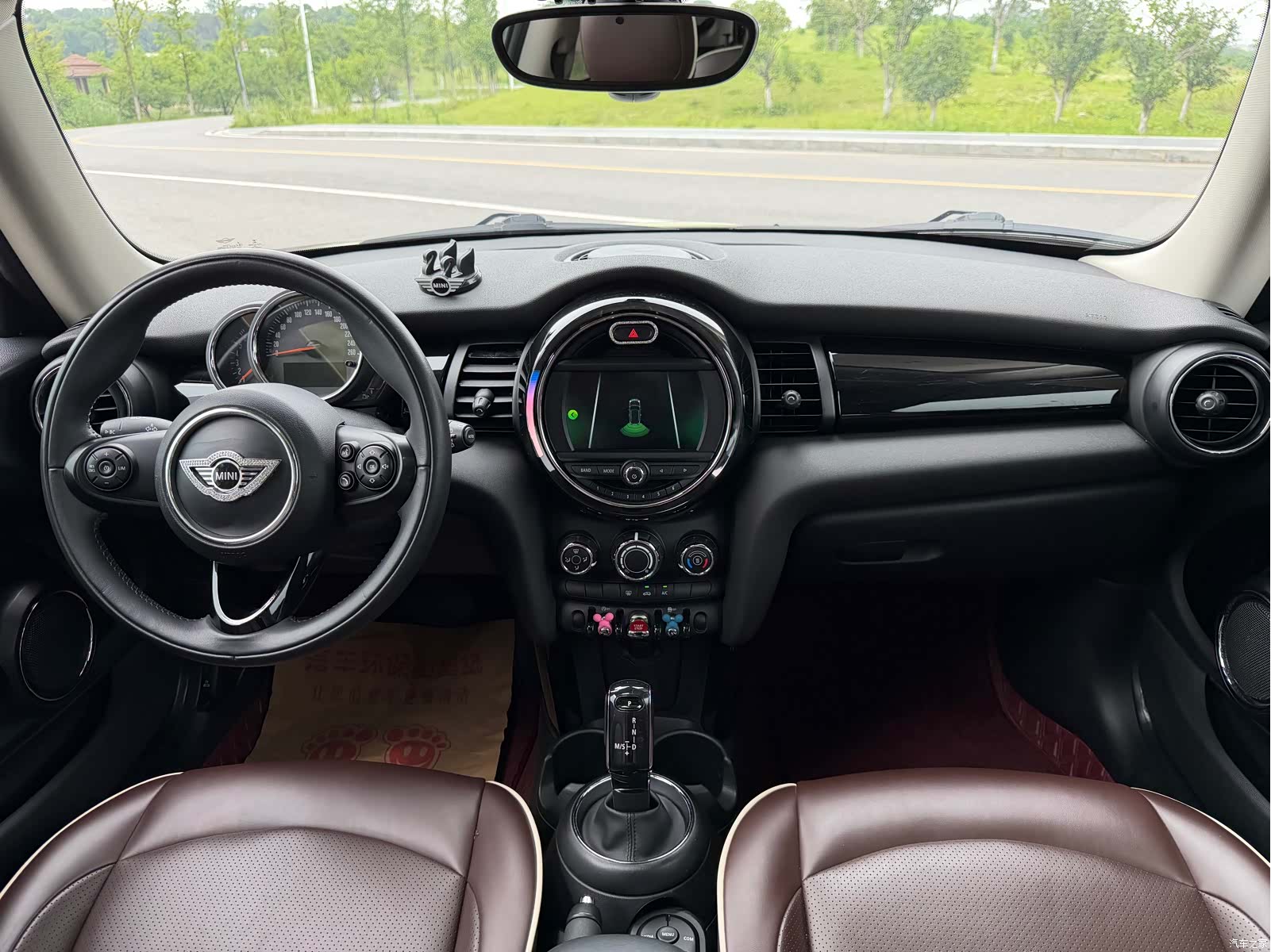 Mini ONE, 2020 12