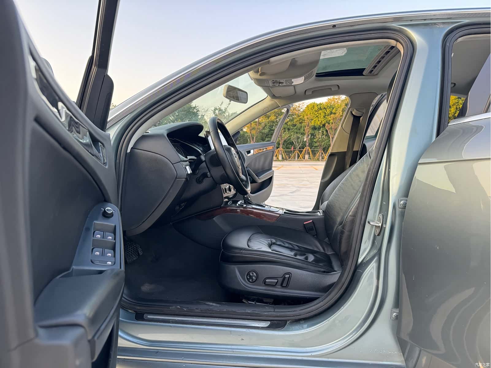 Audi A4L, 2012 10