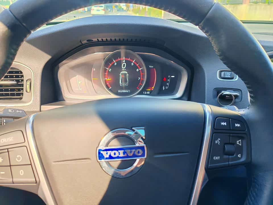 Volvo S60