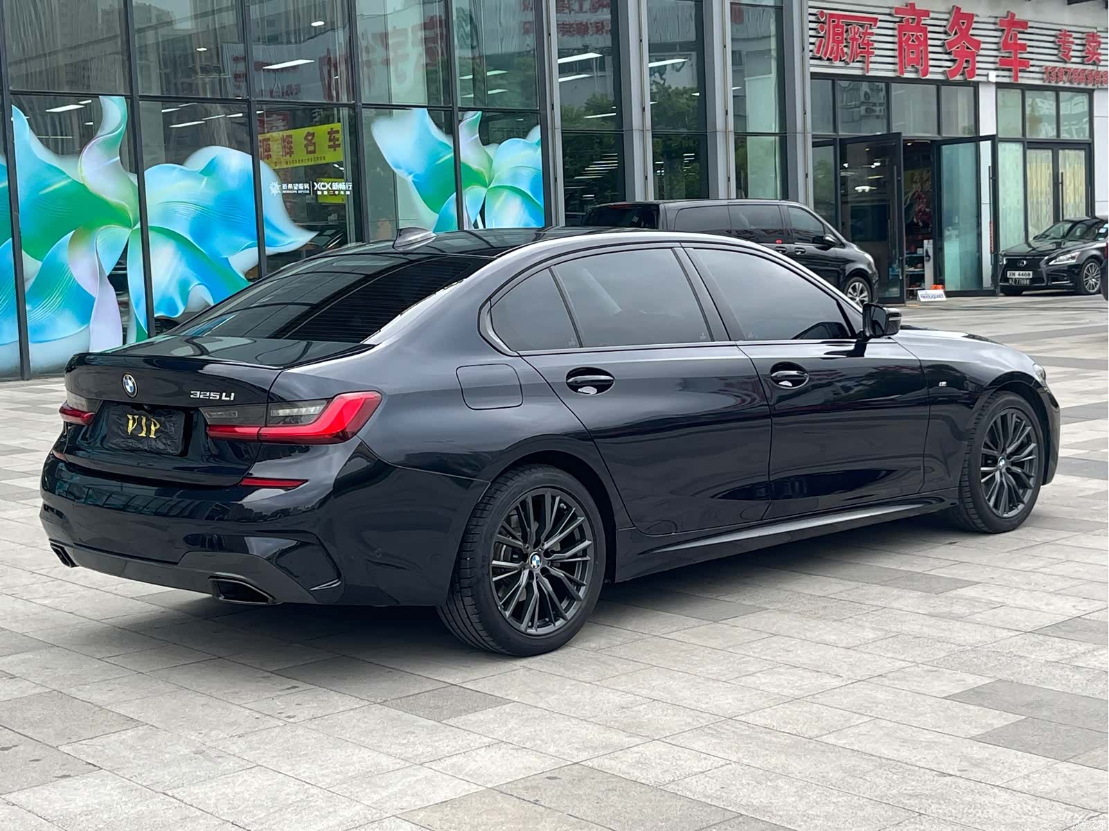 BMW 3 Series, 2019 все фото