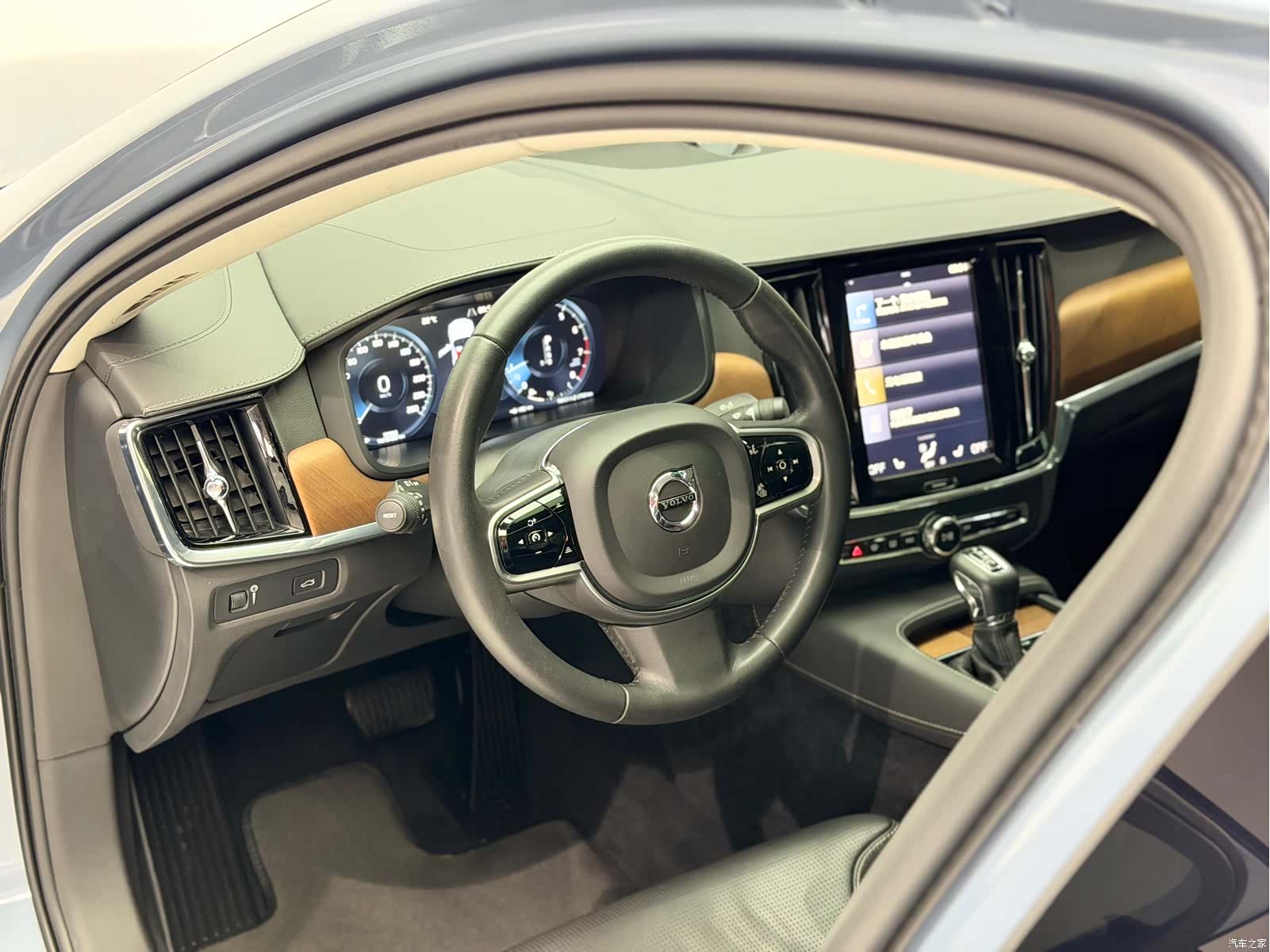 Volvo S90, 2017 10