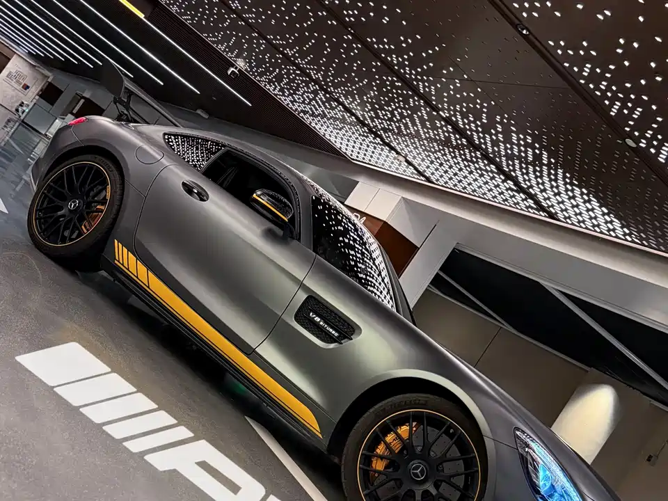 Mercedes-Benz AMG GT Mercedes-Benz AMG GT