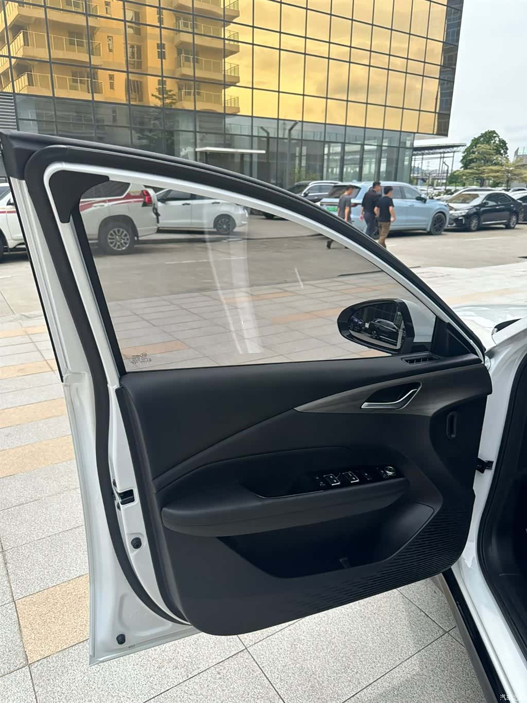 Wuling Starlight, 2024 10