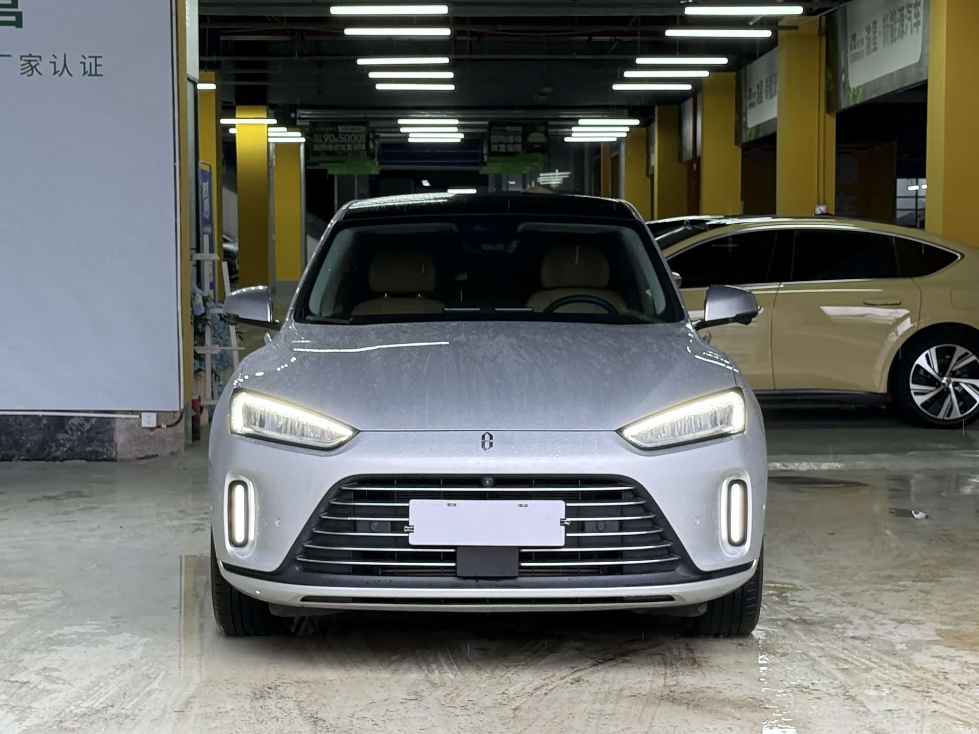 AITO M5, 2022 2