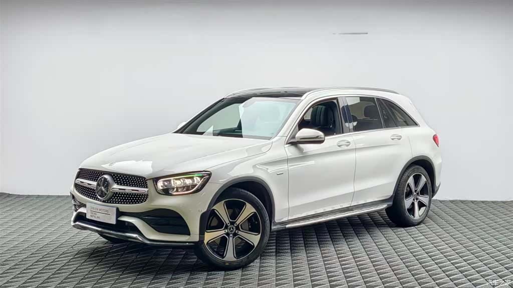 Mercedes-Benz GLC, 2023 1