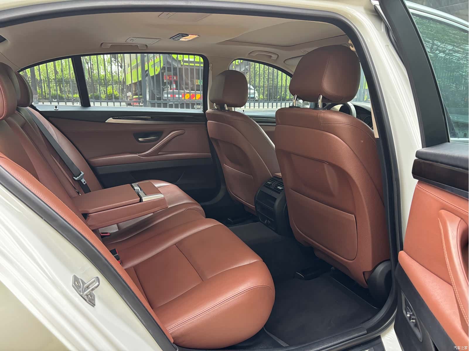 BMW 5 Series, 2017 10