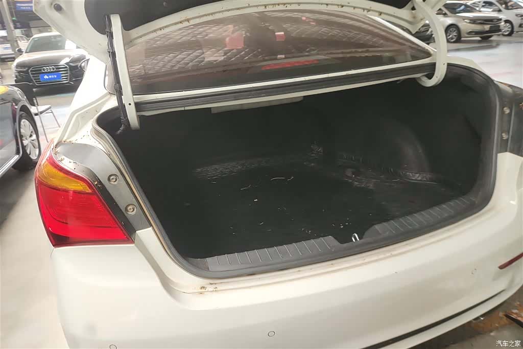 Hyundai GLS, 2017 3