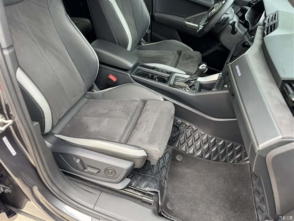 Audi Q3, 2022 25
