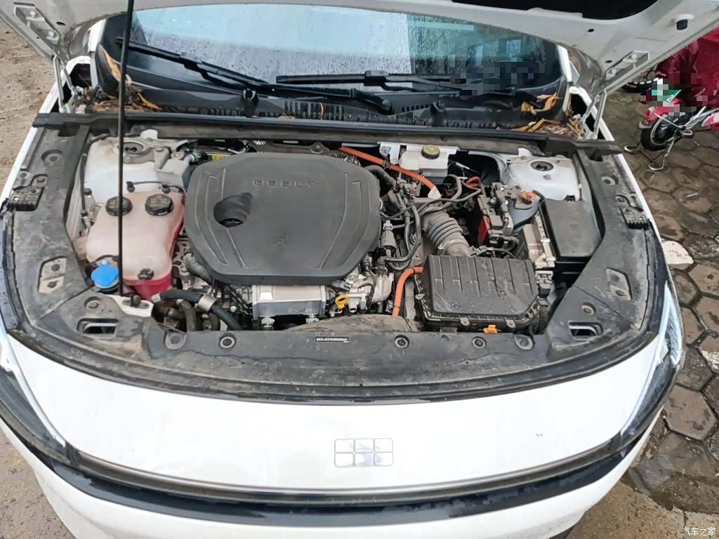 Geely Galaxy L6, 2024 17