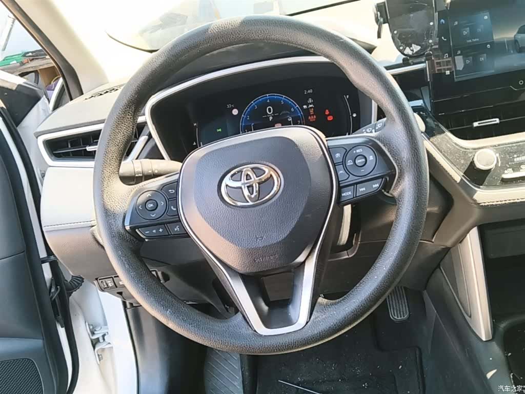 Toyota Frontlander, 2024 11