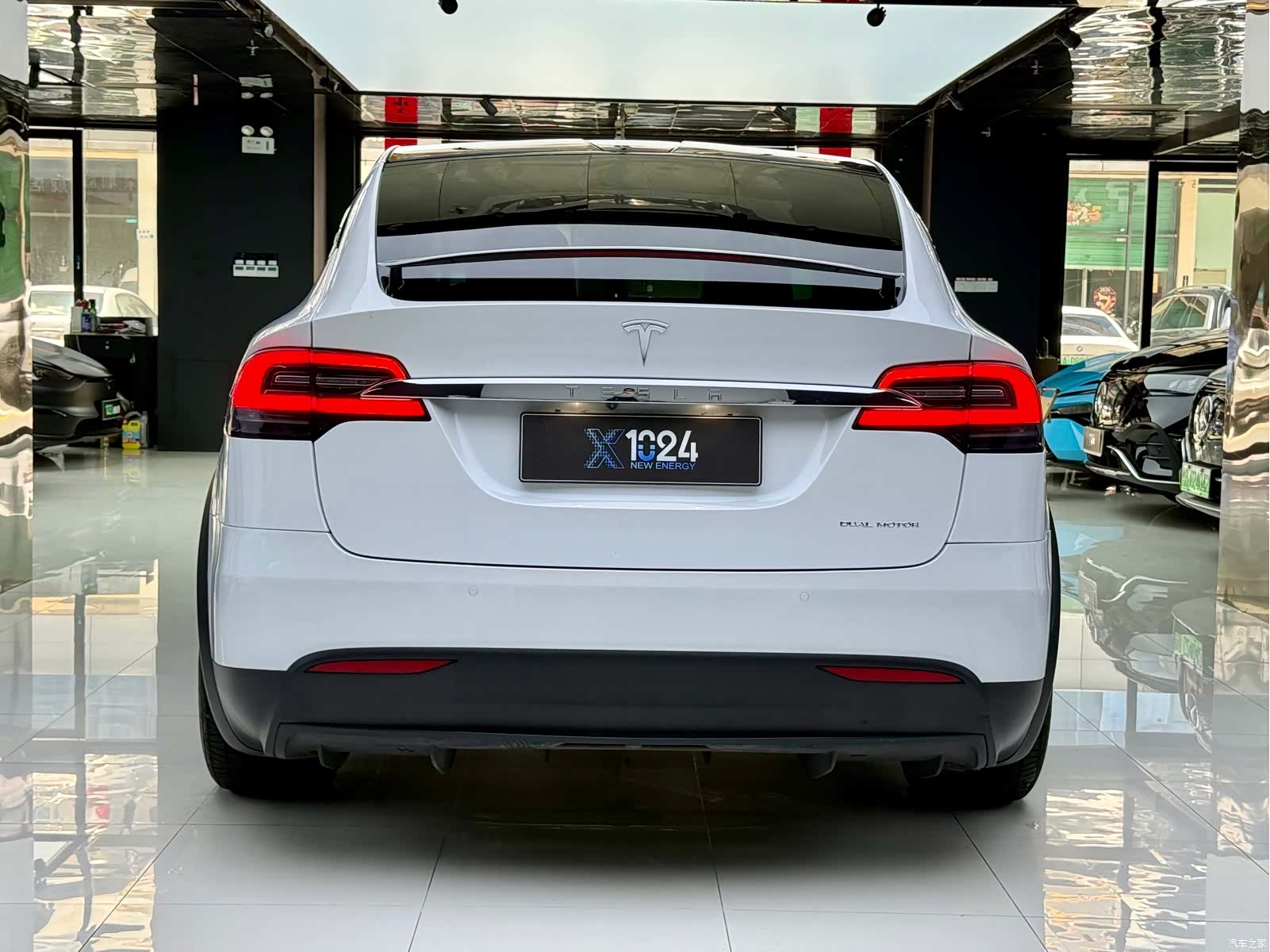 Tesla Model X, 2020 15