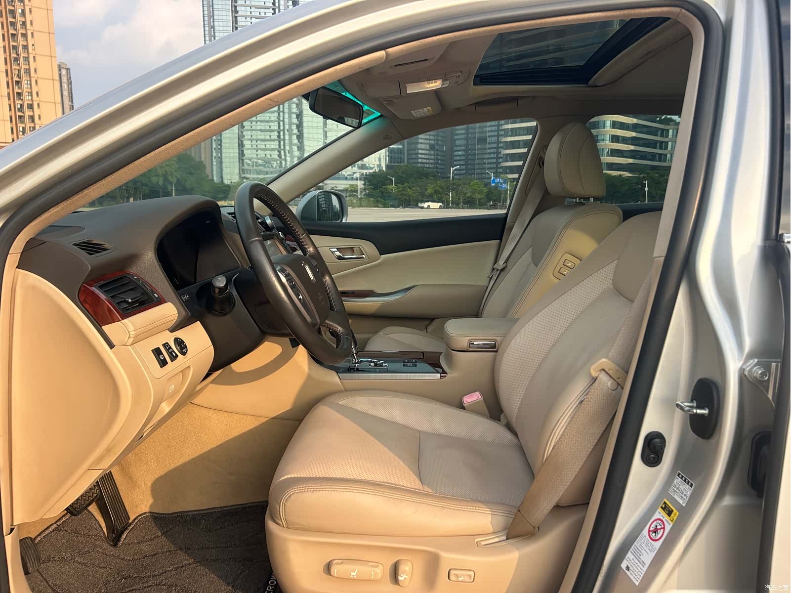 Toyota Crown, 2012 6