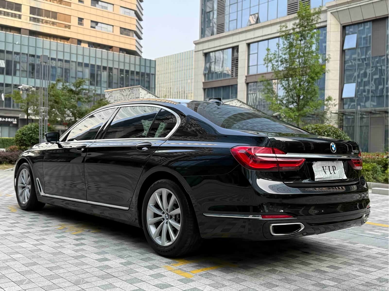 BMW 7 Series, 2017 все фото
