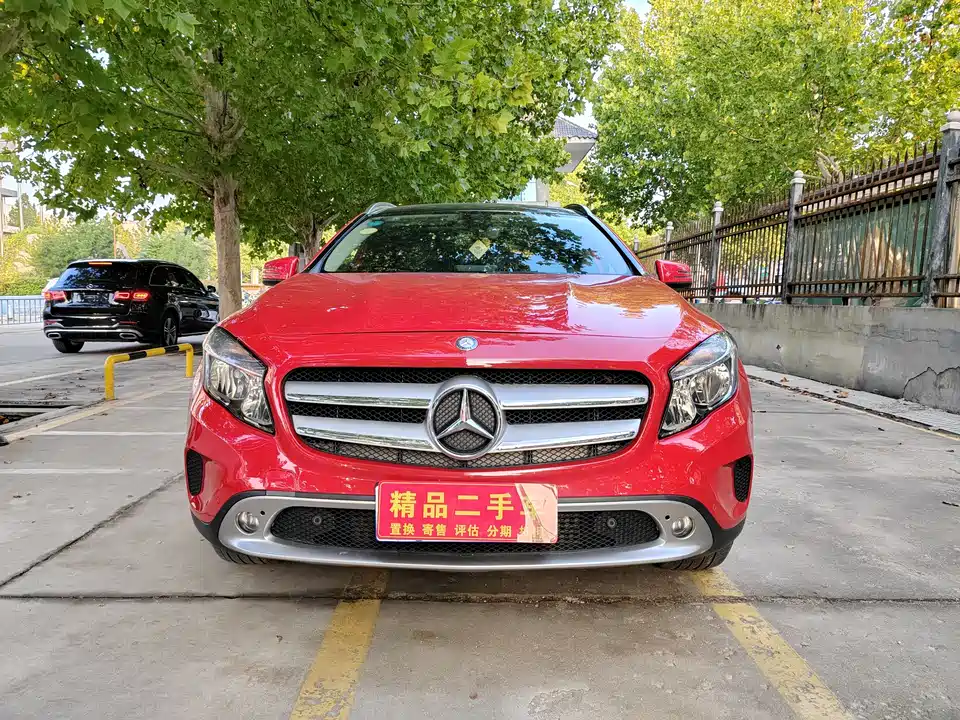 Mercedes-Benz GLA