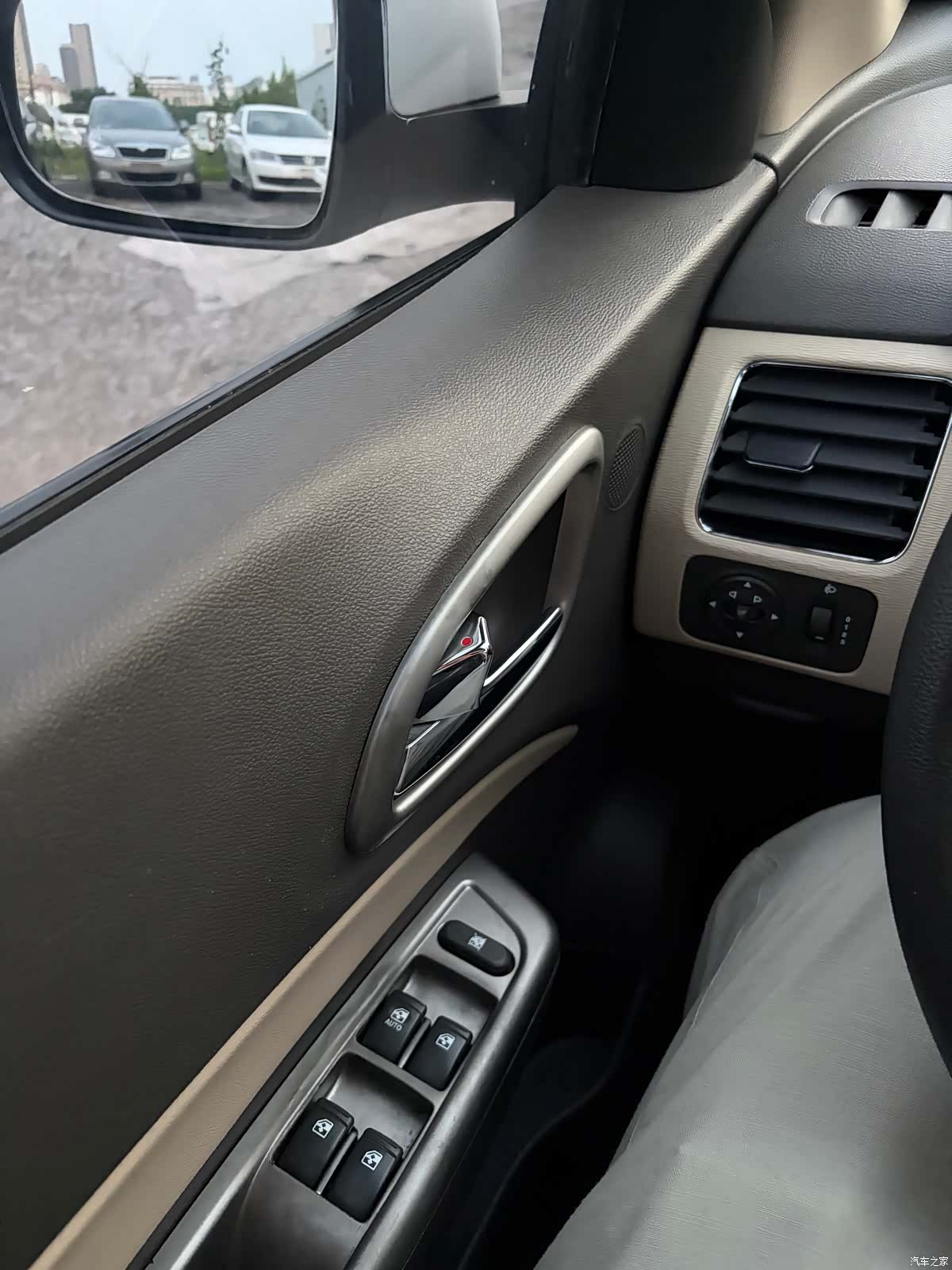 Wuling 630, 2012 17