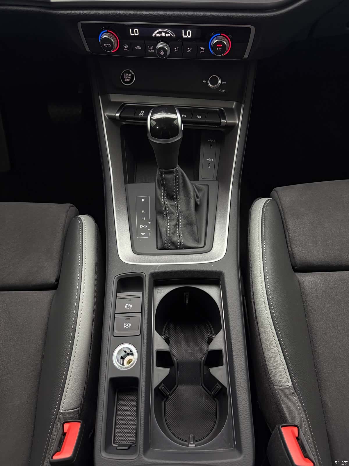 Audi Q3, 2023 14