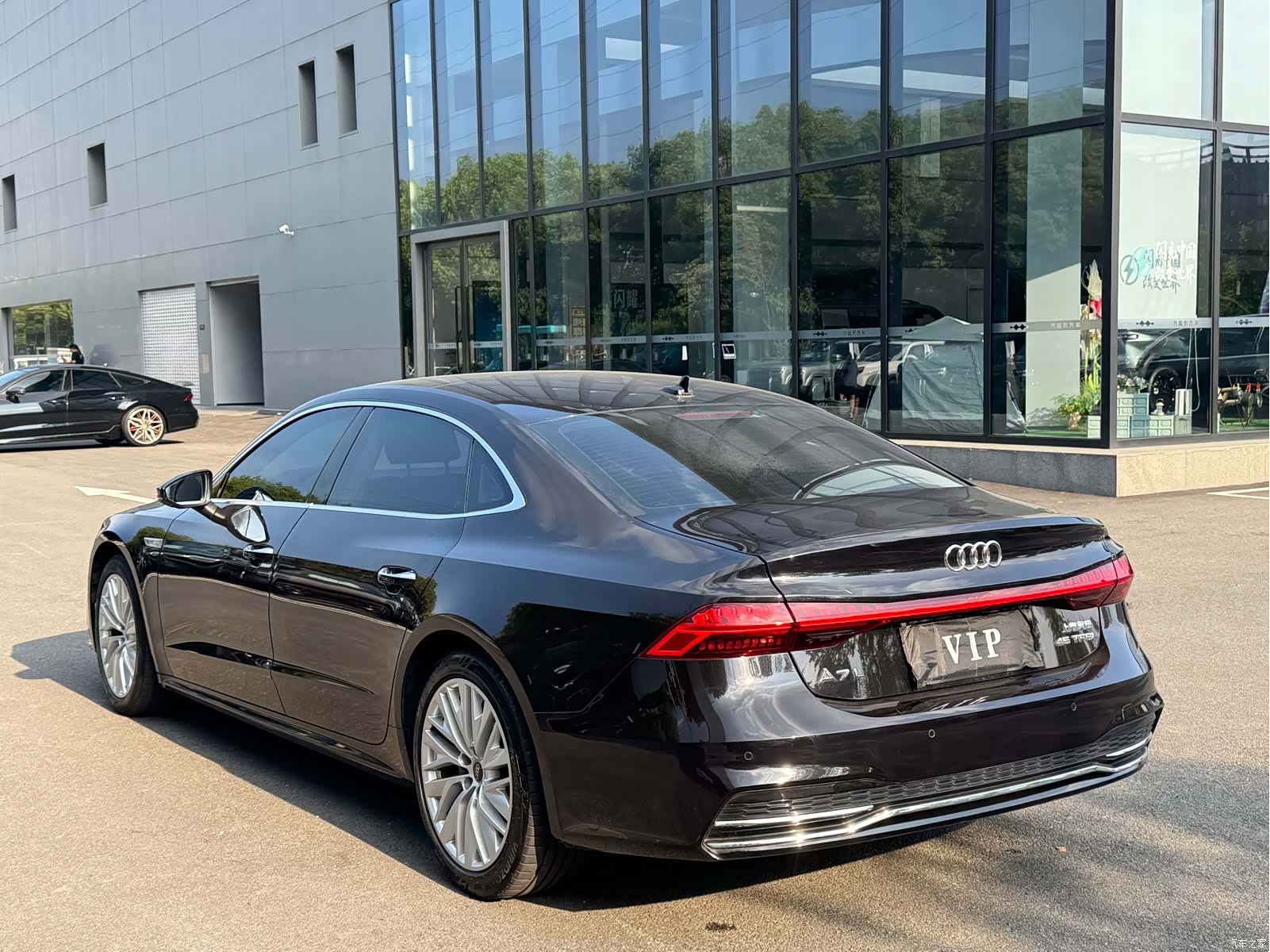 Audi A7L, 2023 25