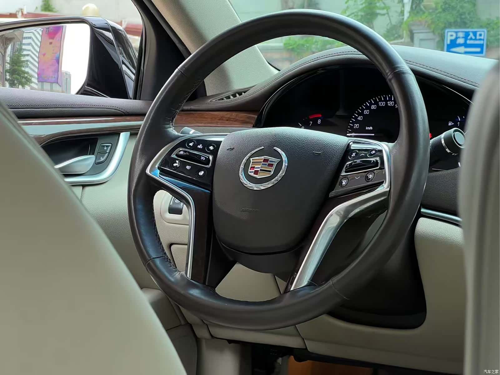 Cadillac XTS, 2013 15