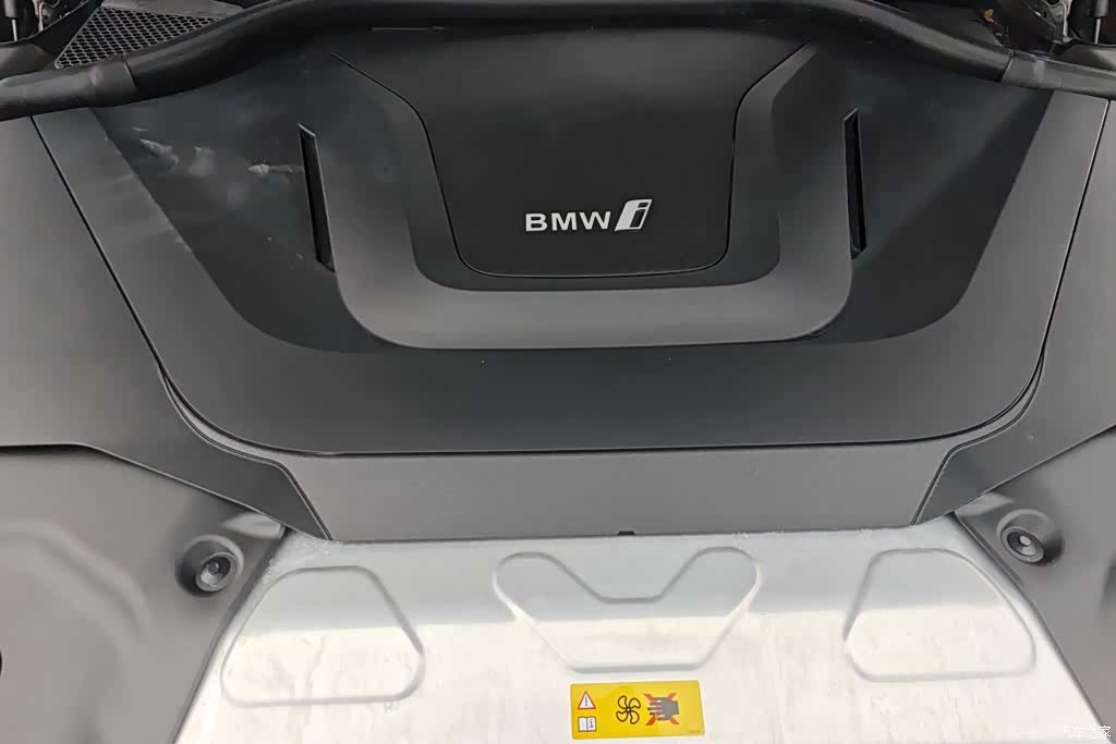 BMW iX3, 2021 10