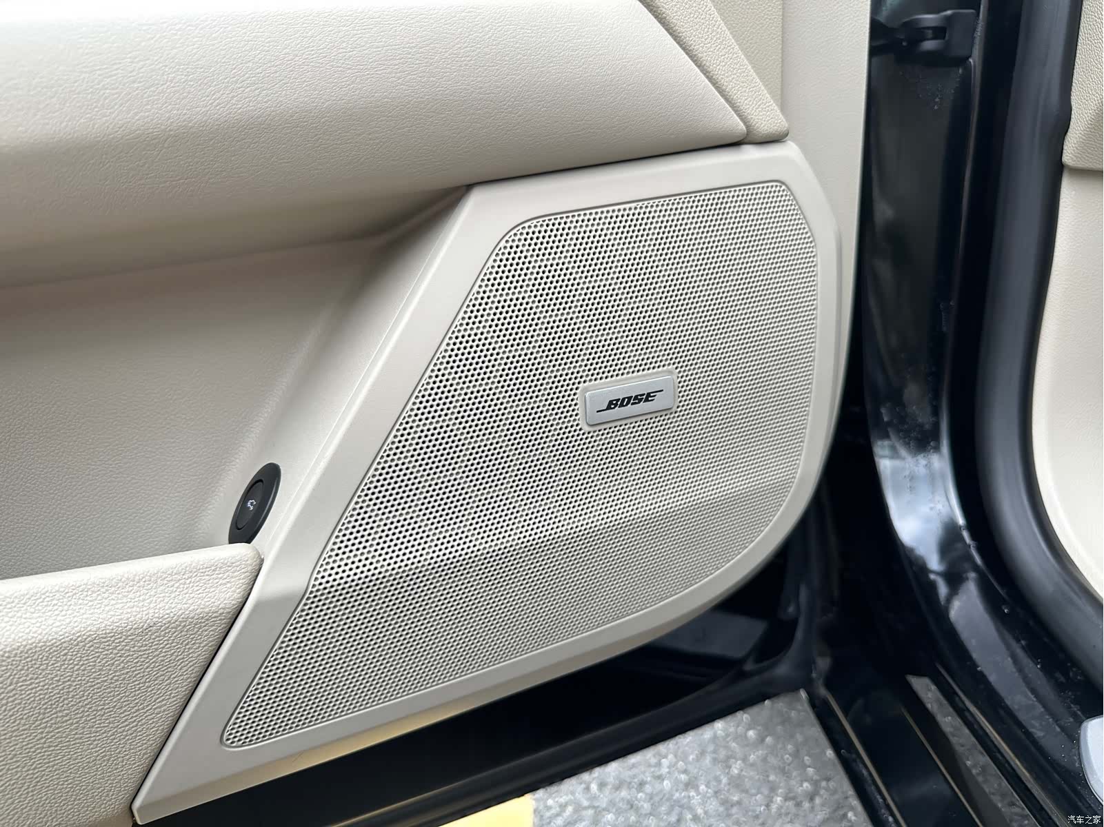 Cadillac XTS, 2017 15
