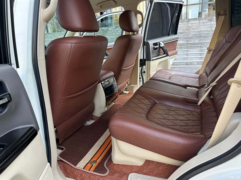 Toyota Land Cruiser, 2020 17