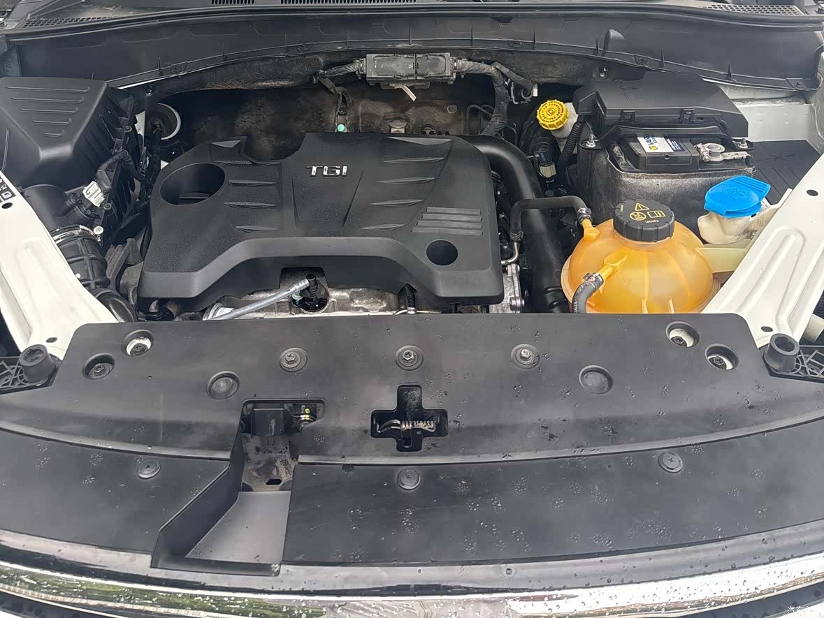 Roewe RX5, 2019 13