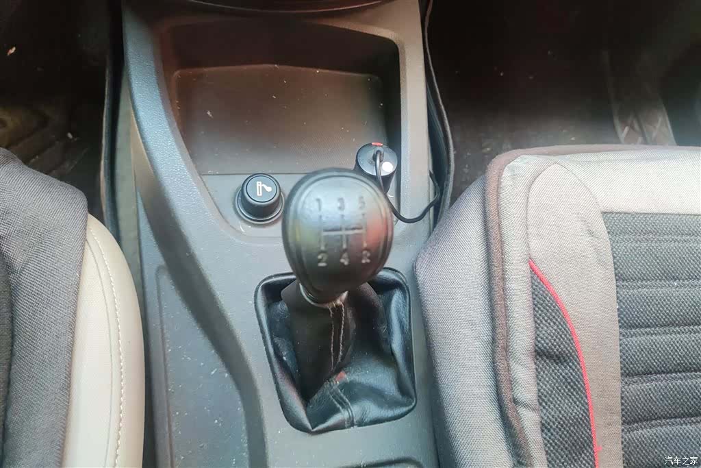 Wuling Hongguang, 2018 16