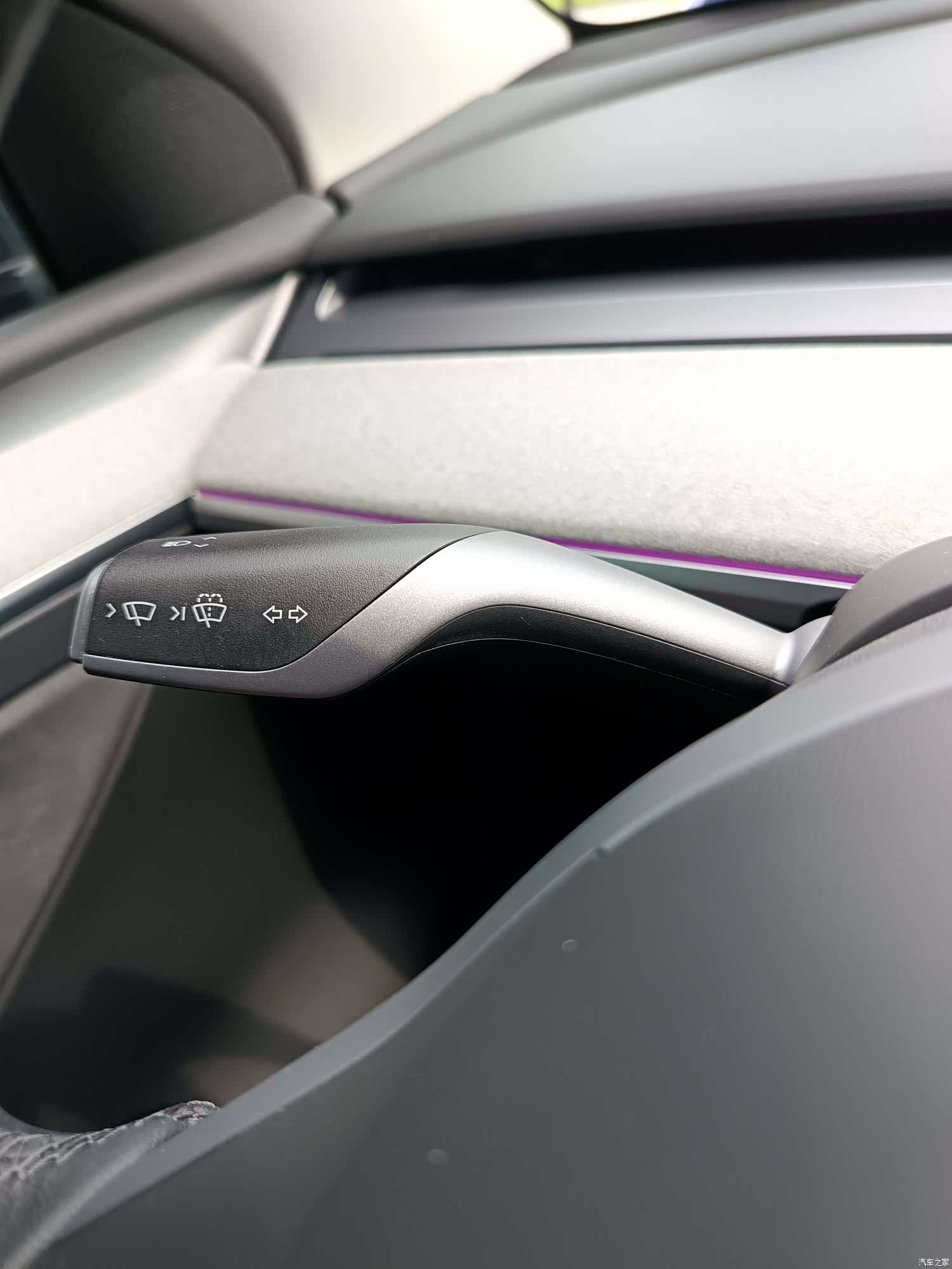 Tesla Model Y, 2024 14