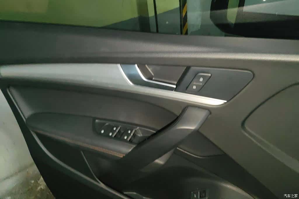 Audi Q5L, 2020 7