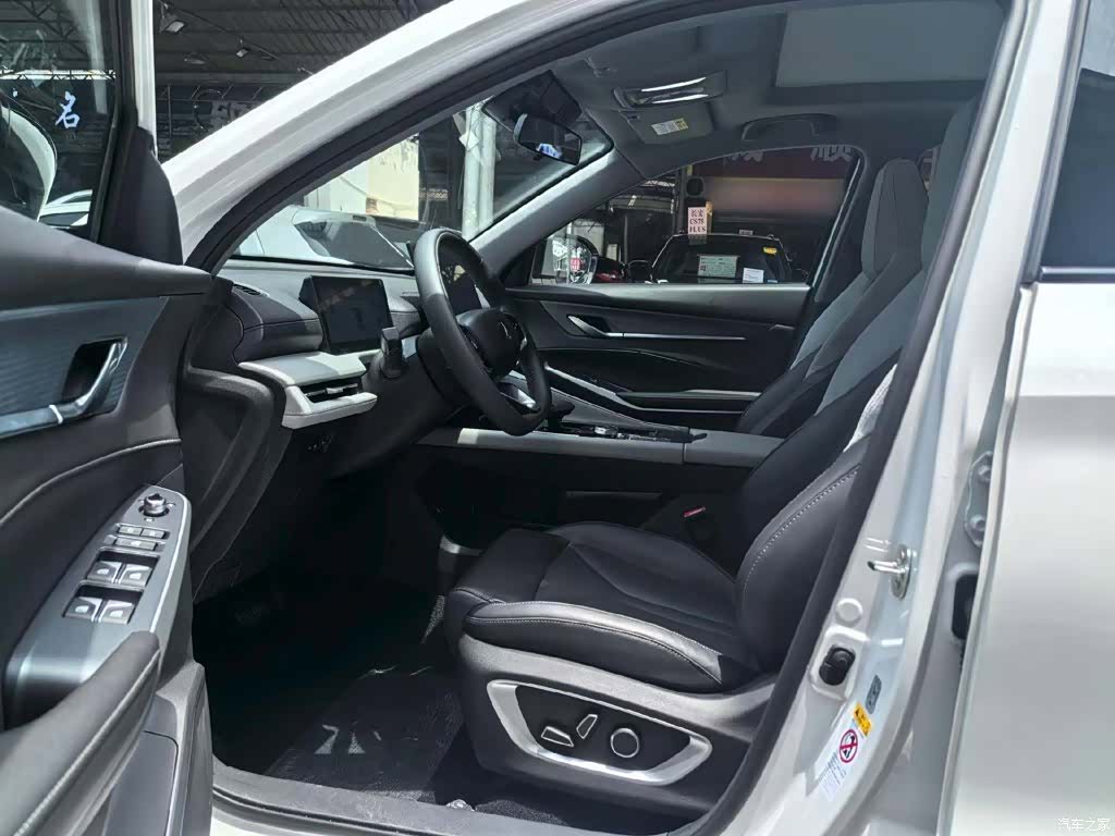 Changan CS75, 2025 14