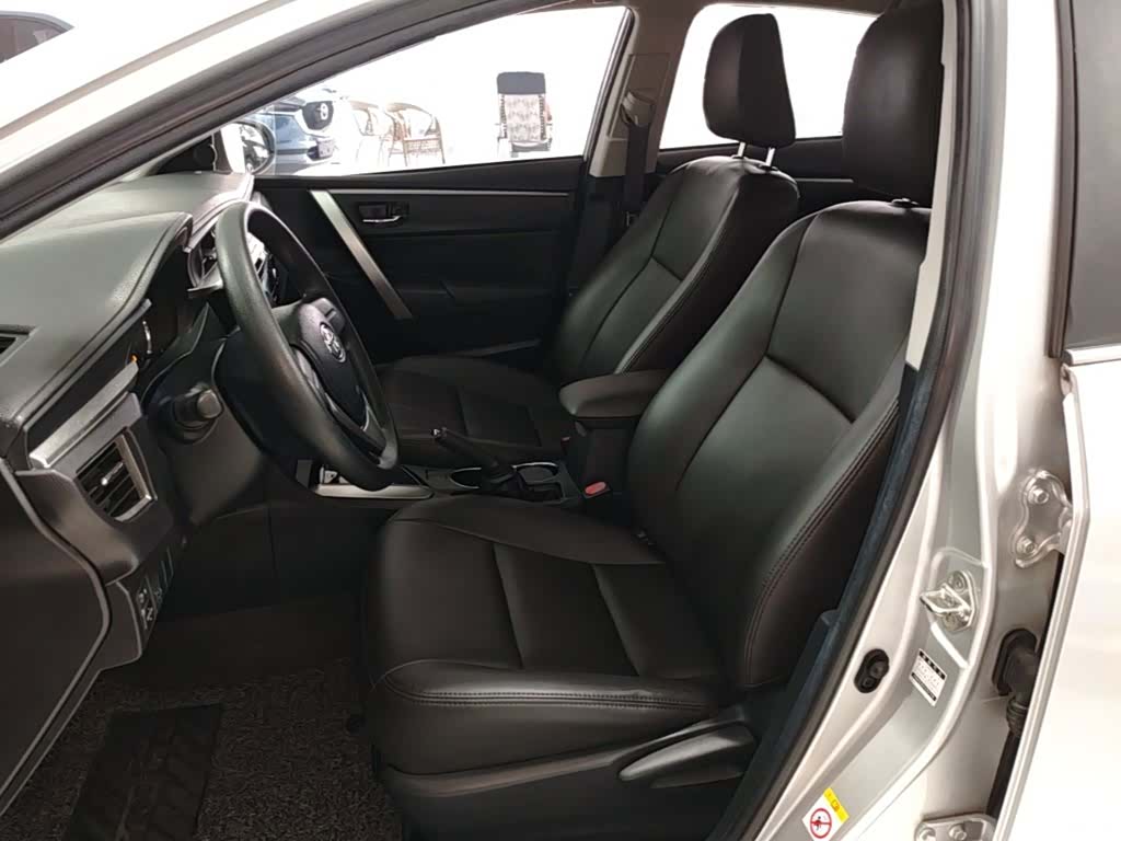 Toyota Corolla, 2015 15