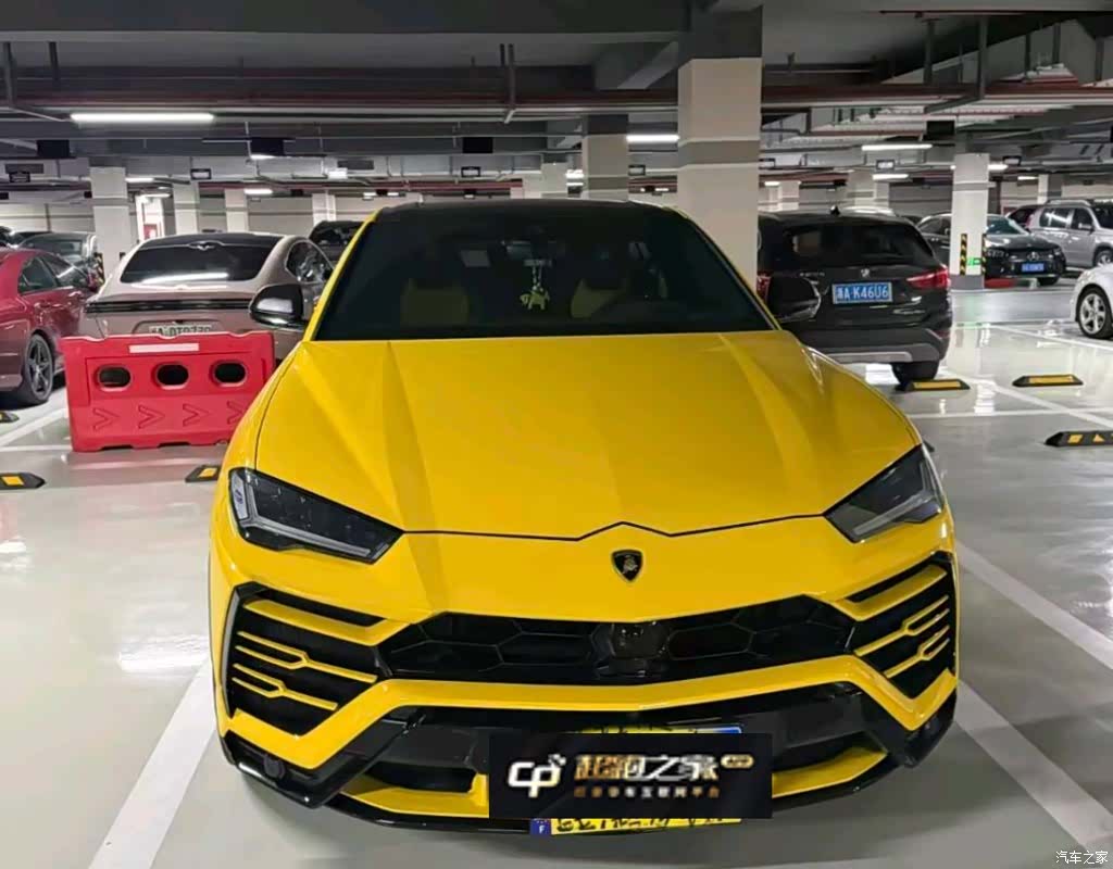 Lamborghini Urus, 2019 1