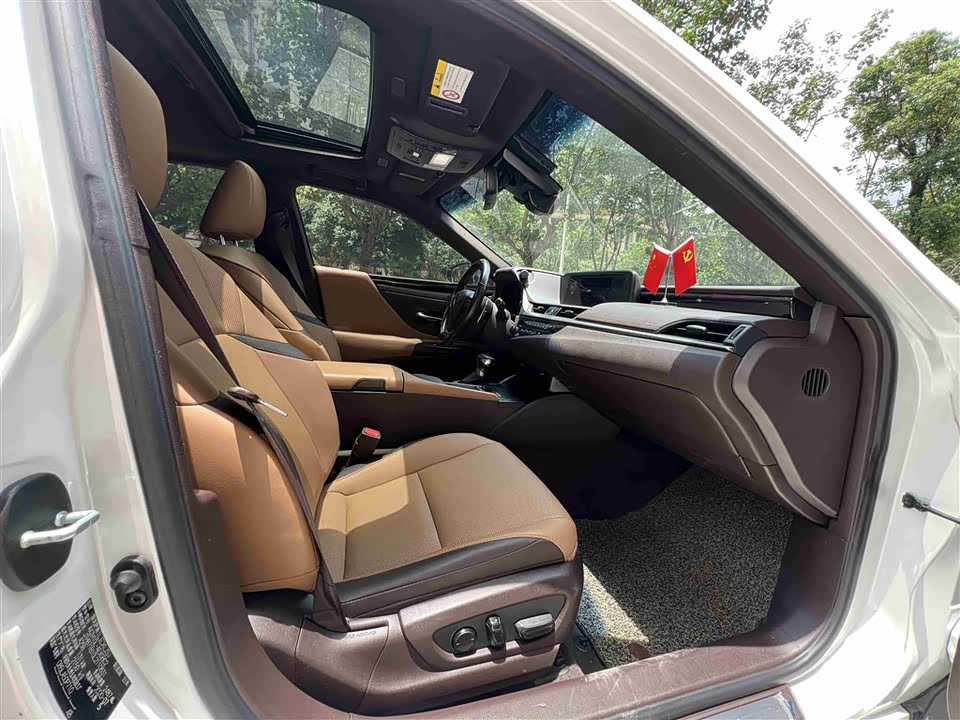 Lexus ES Lexus ES
