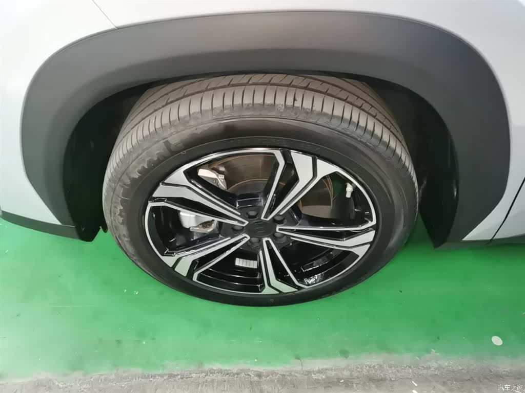 Geely Galaxy L7, 2025 23