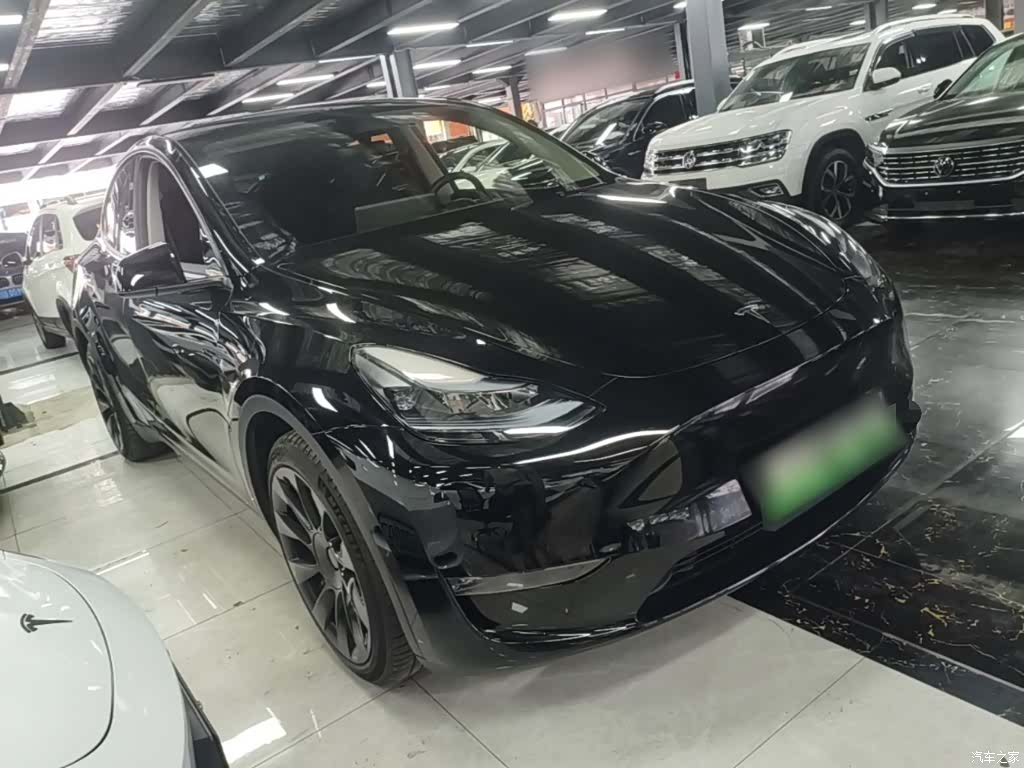 Tesla Model Y, 2024 4
