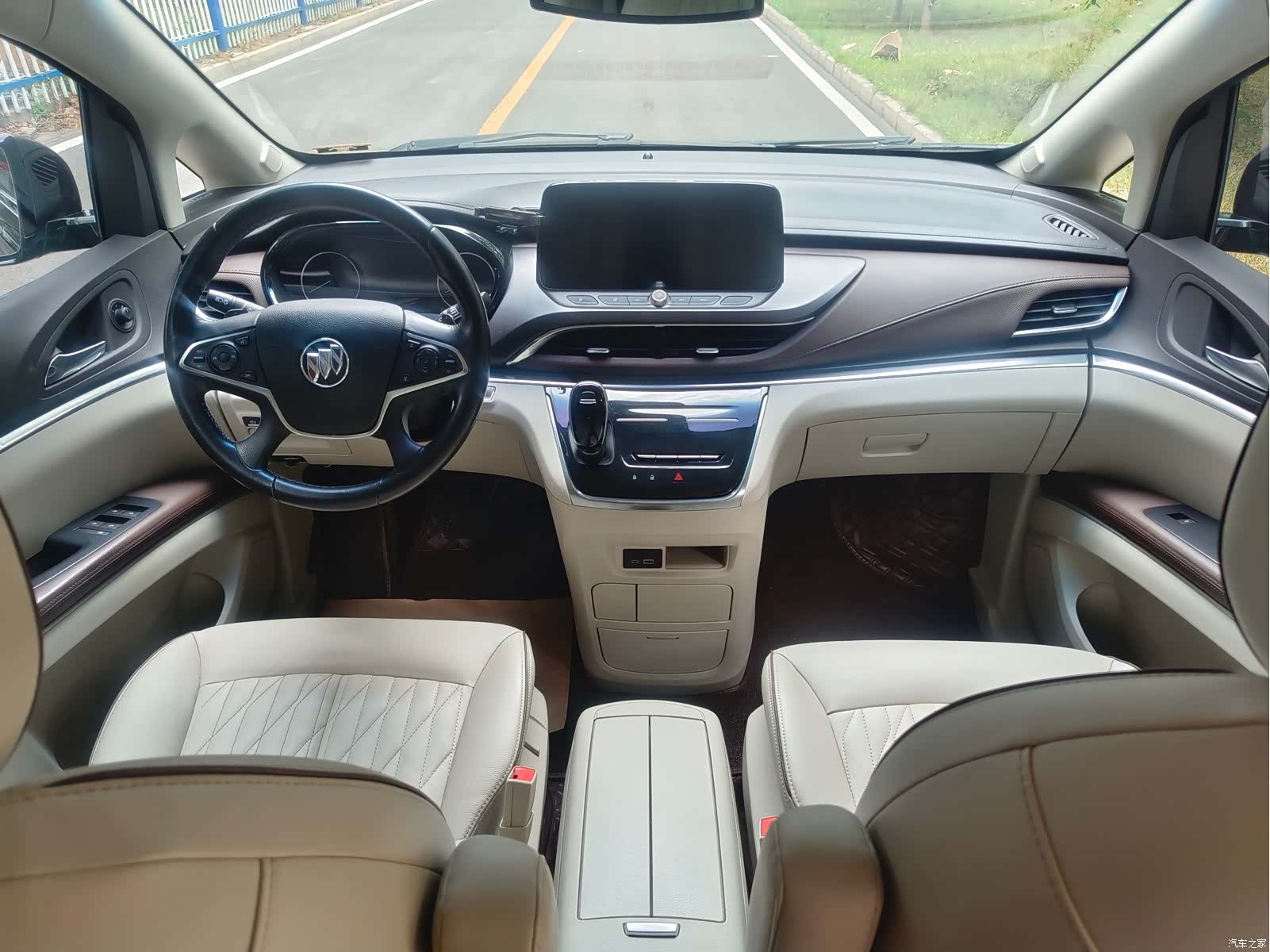 Buick GL8, 2021 10