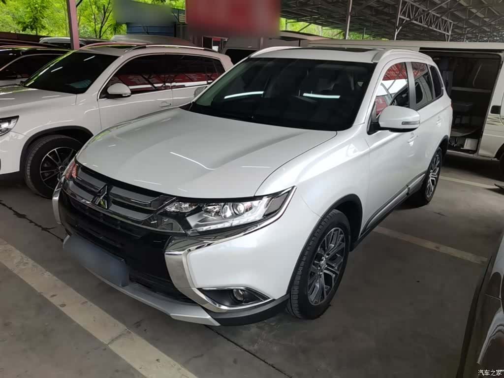 Mitsubishi Outlander, 2018 1