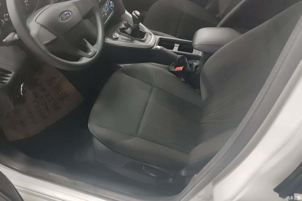 Ford Focus, 2018 9