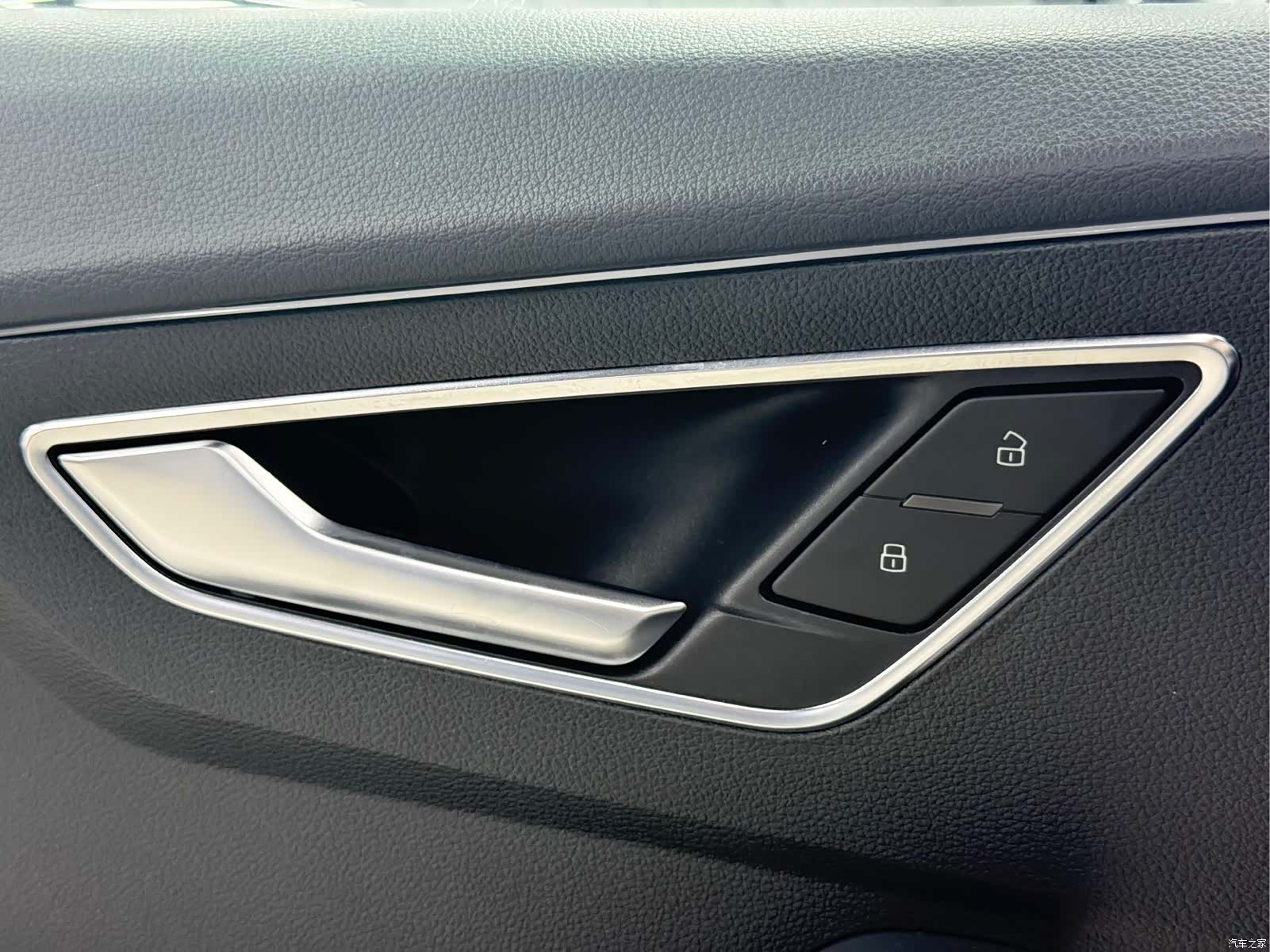 Audi Q2L, 2022 15