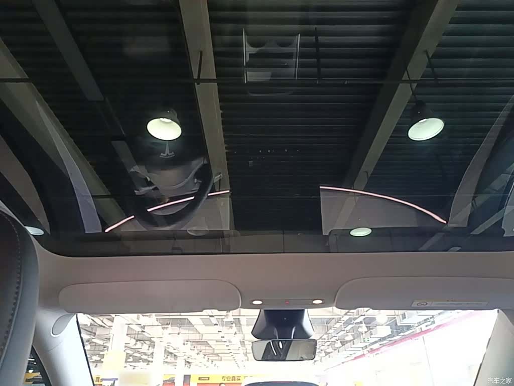 Tesla Model Y, 2024 18