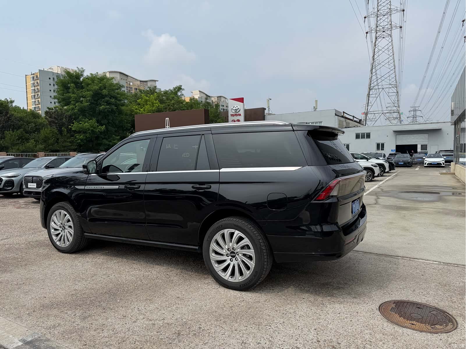 Lincoln Navigator, 2025 3