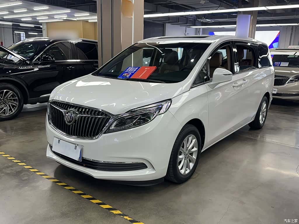 Buick GL8, 2017 1