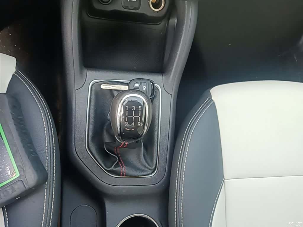 Changan CS35, 2018 14