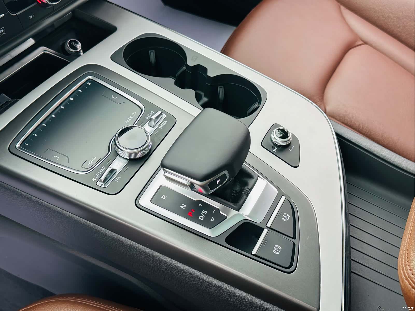 Audi Q7, 2018 13